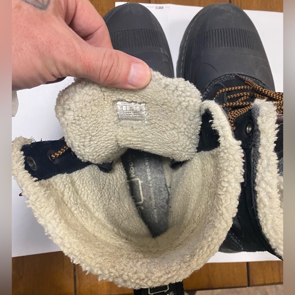 Men’s size 13 Woolrich Winter Boots - Picture 3 of 6